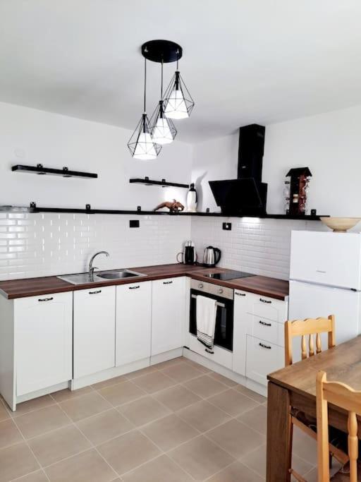 חאסקובו White House Apartments מראה חיצוני תמונה
